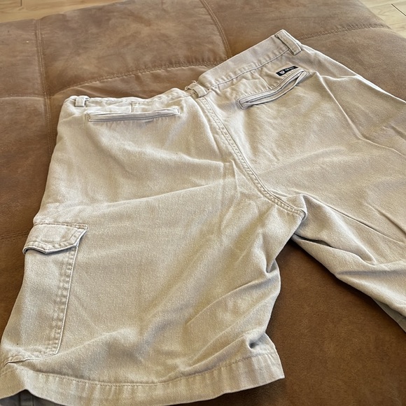 Chaps Ralph Lauren Shorts - Picture 3 of 5